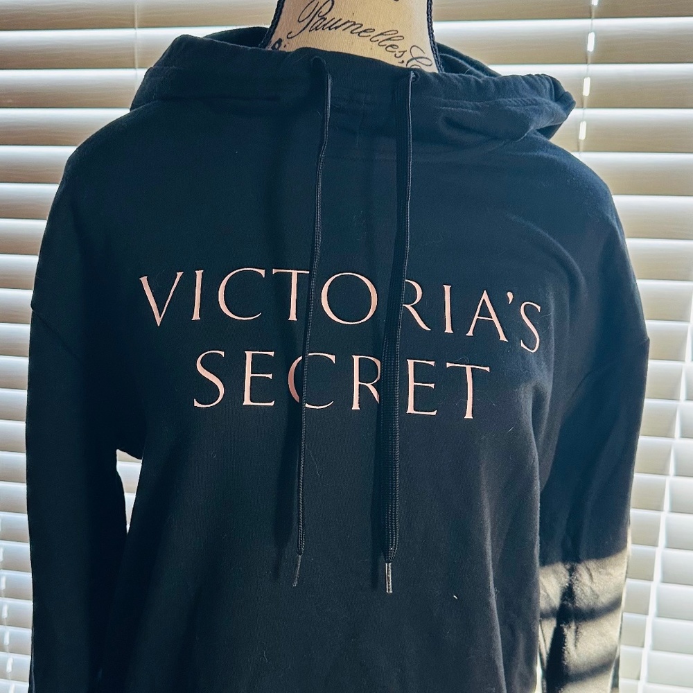 Victoria’s Secret black hoodie signature sweatshirt w/pink lettering.
